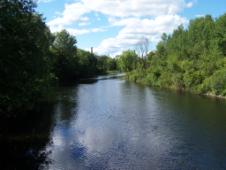 Stroll along the historic Tay Canal