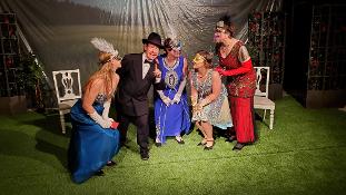 Boyet instructs the ladies